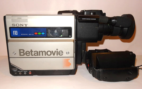 Risultati immagini per prima videocamera nastro 8mm sony 1980